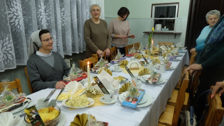 Spotkanie pań w Dniu Kobiet