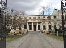 Gmach Biblioteki Głównej przy ul. Piłsudskiego w Radomiu