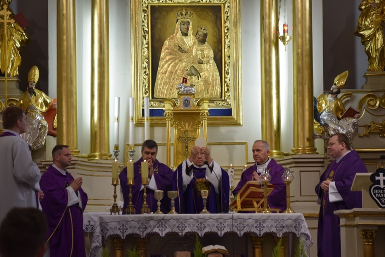XV Grand Prix Diecezji Łowickiej LSO w Piłce Nożnej Halowej o Puchar Biskupa Łowickiego - cz. 1