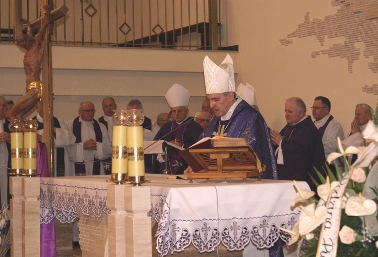 Ostatnie pożegnanie dobrego kapłana 