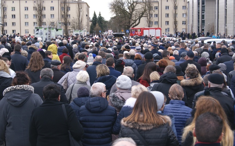 Ostatnie pożegnanie dobrego kapłana 