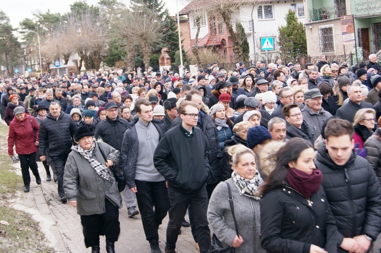 Ostatnie pożegnanie dobrego kapłana 