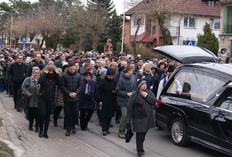 Ostatnie pożegnanie dobrego kapłana 