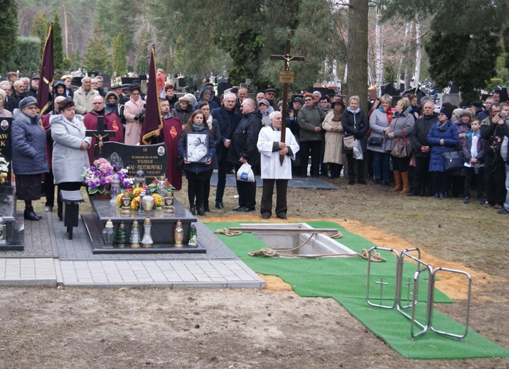 Ostatnie pożegnanie dobrego kapłana 