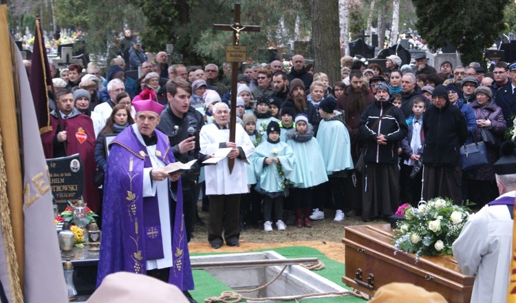 Ostatnie pożegnanie dobrego kapłana 