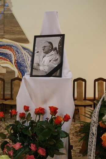 Ostatnie pożegnanie dobrego kapłana 