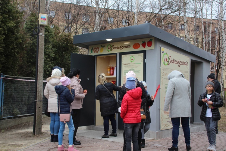 Otwarcie i pobłogosławienie "Dobrodzielni"