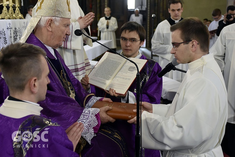 Posługa lektoratu w diecezji świdnickiej