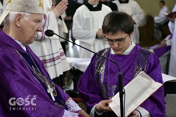 Posługa lektoratu w diecezji świdnickiej