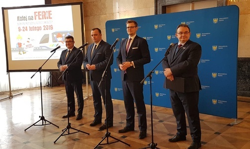 "Kolej na ferie" przyciągnęła 152 tys. śląskich uczniów 