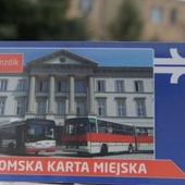 Dotychczas na awersie karty było zdjęcie dwóch autobusów na placu Corazziego przed Urzędem Miejskim