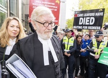 Melbourne: Kard. Pell skazany na 6 lat więzienia