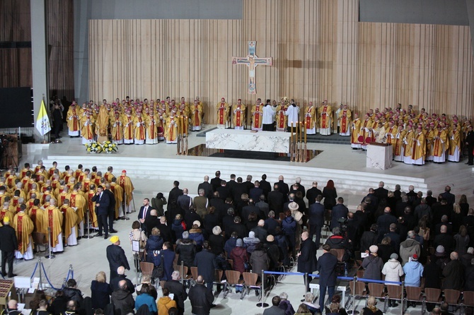 Świeca Niepodległości dla papieża Franciszka