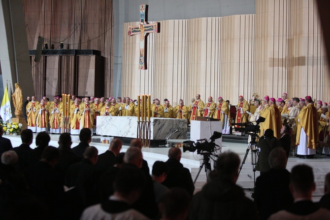 Świeca Niepodległości dla papieża Franciszka