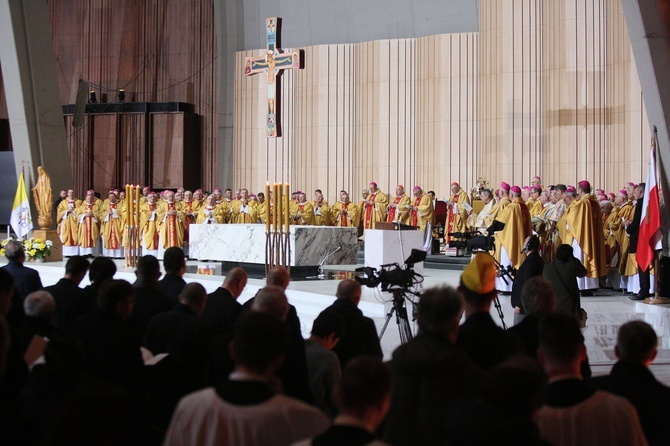 Świeca Niepodległości dla papieża Franciszka