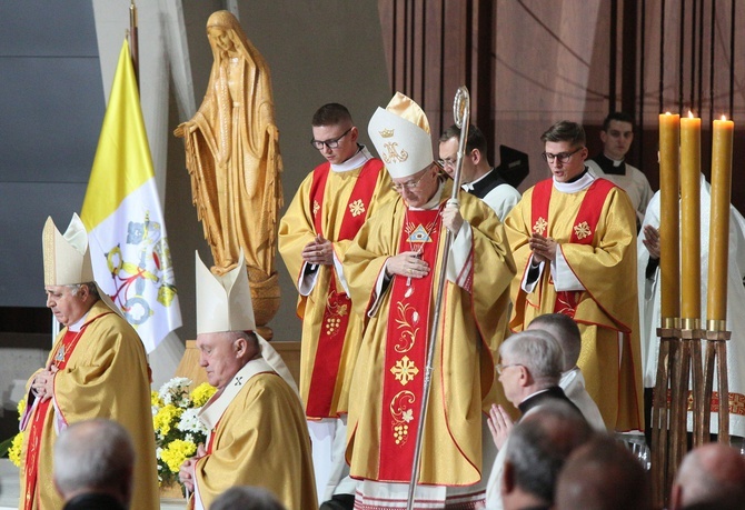 Świeca Niepodległości dla papieża Franciszka