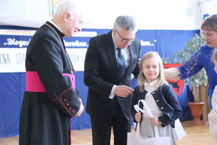 Karolino świeć nam przykładem