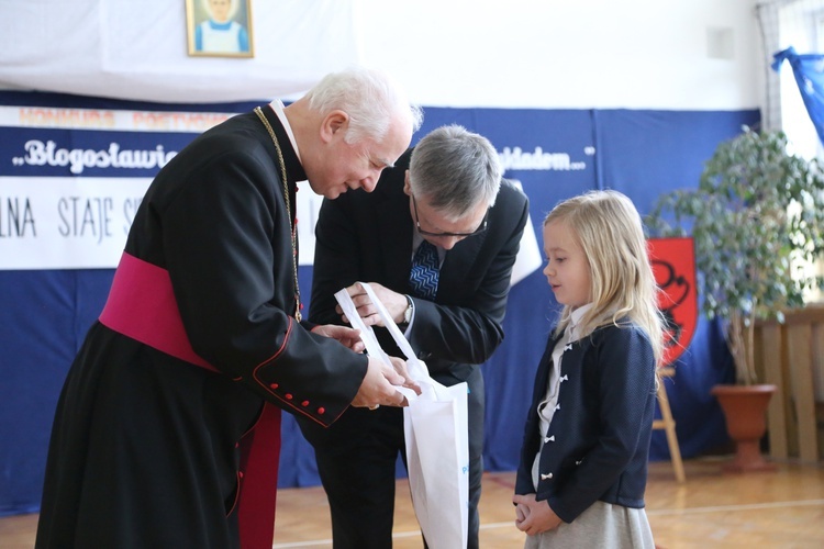 Karolino świeć nam przykładem