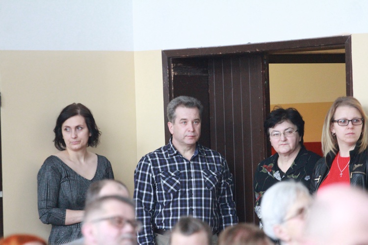 Karolino świeć nam przykładem