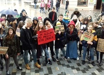 Młodzieżowy Strajk Klimatyczny w Lublinie. Festiwal niewiedzy, bierności i nieufności?