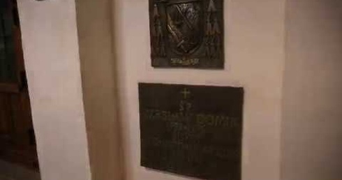 Grób bp  Czesława Domina