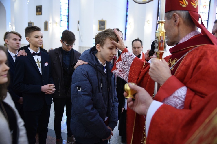 Bierzmowanie w kościele bł. Karoliny w Tarnowie