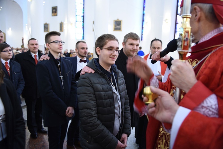 Bierzmowanie w kościele bł. Karoliny w Tarnowie