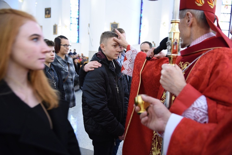 Bierzmowanie w kościele bł. Karoliny w Tarnowie