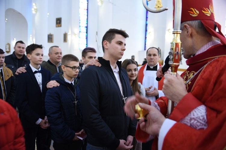 Bierzmowanie w kościele bł. Karoliny w Tarnowie