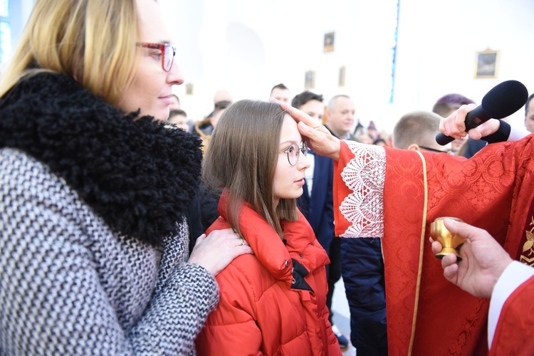 Bierzmowanie w kościele bł. Karoliny w Tarnowie