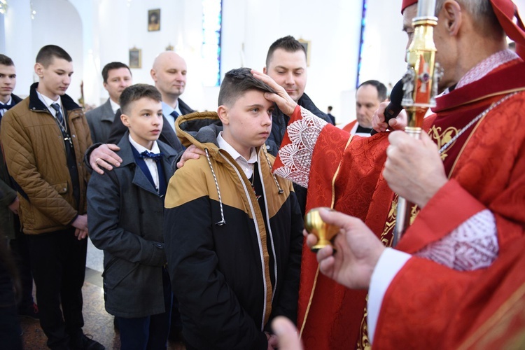 Bierzmowanie w kościele bł. Karoliny w Tarnowie