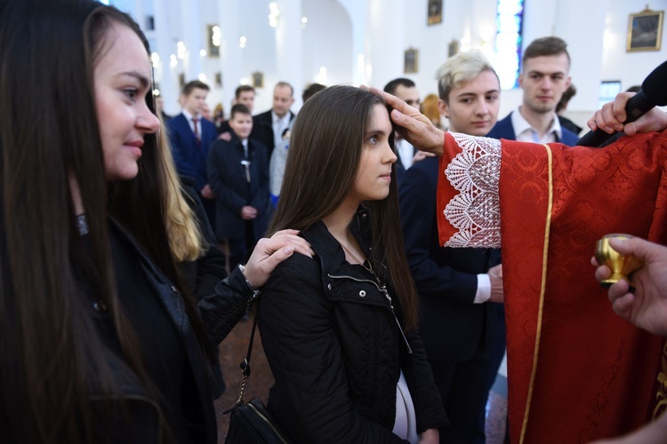 Bierzmowanie w kościele bł. Karoliny w Tarnowie