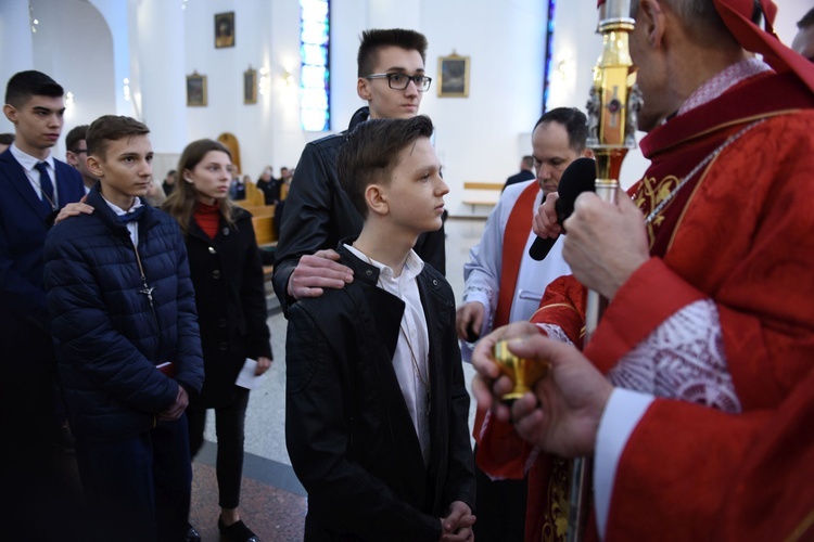 Bierzmowanie w kościele bł. Karoliny w Tarnowie