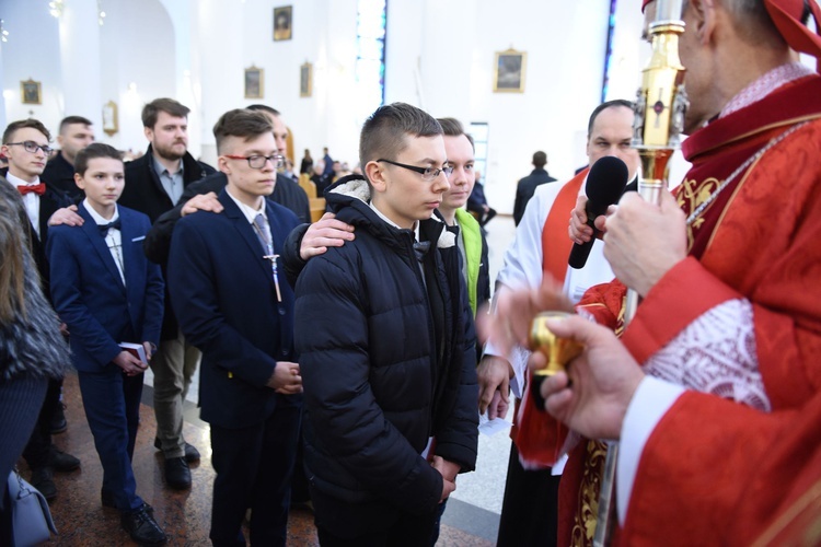 Bierzmowanie w kościele bł. Karoliny w Tarnowie