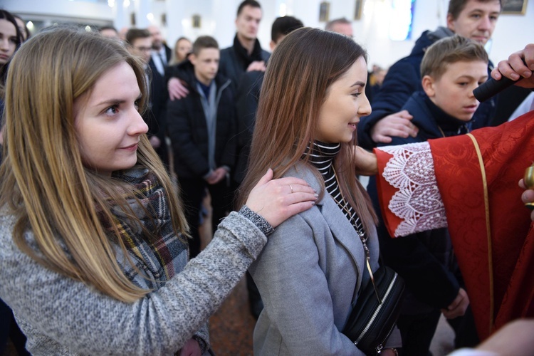 Bierzmowanie w kościele bł. Karoliny w Tarnowie