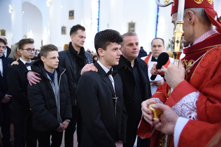 Bierzmowanie w kościele bł. Karoliny w Tarnowie