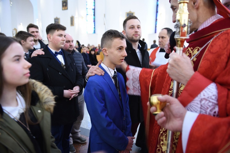 Bierzmowanie w kościele bł. Karoliny w Tarnowie
