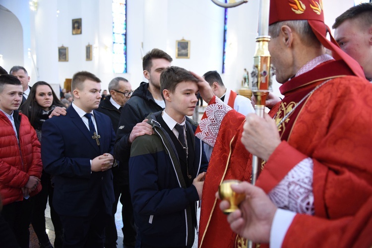 Bierzmowanie w kościele bł. Karoliny w Tarnowie