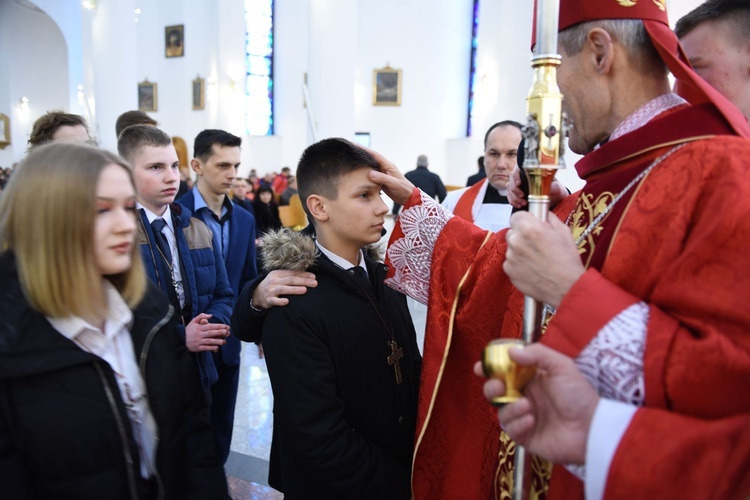 Bierzmowanie w kościele bł. Karoliny w Tarnowie