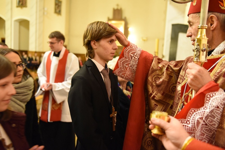 Bierzmowanie w kościele NSPJ w Tarnowie