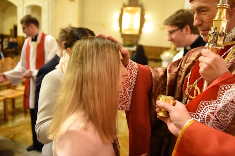 Bierzmowanie w kościele NSPJ w Tarnowie