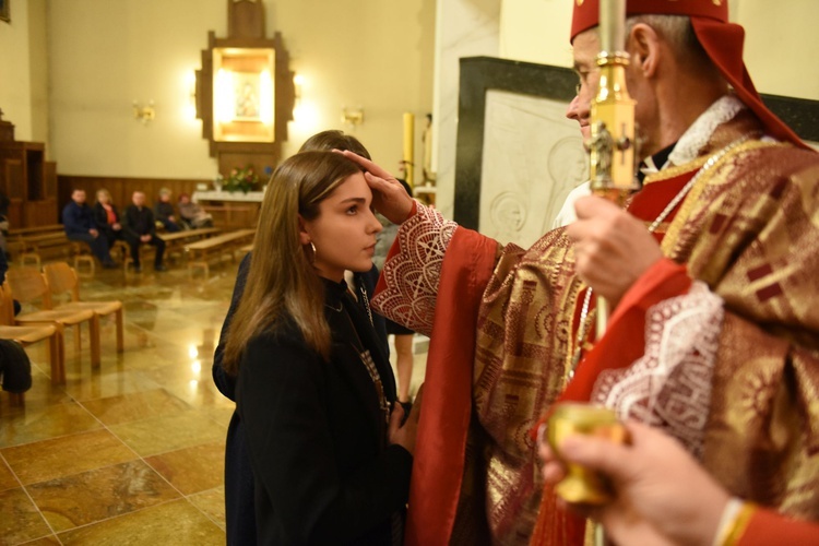 Bierzmowanie w kościele NSPJ w Tarnowie