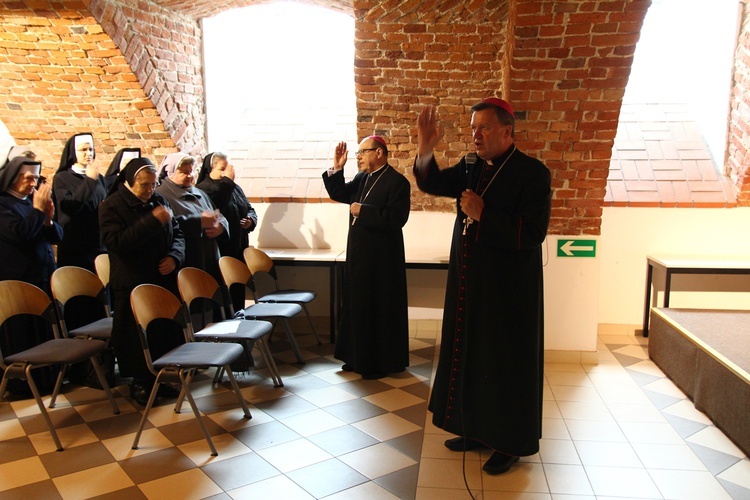 Święto patronalne abp. Józefa Kupnego i nowi nadzwyczajni szafarze Komunii św.