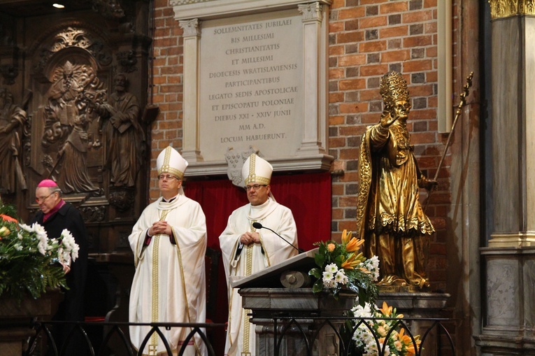 Święto patronalne abp. Józefa Kupnego i nowi nadzwyczajni szafarze Komunii św.