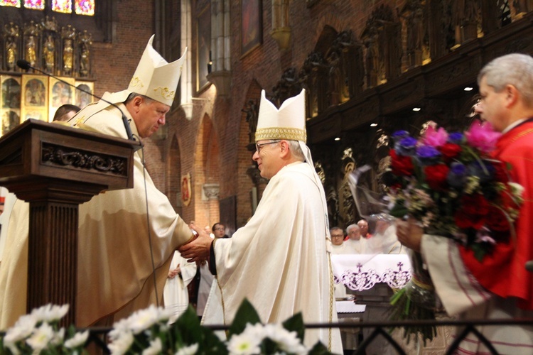 Święto patronalne abp. Józefa Kupnego i nowi nadzwyczajni szafarze Komunii św.