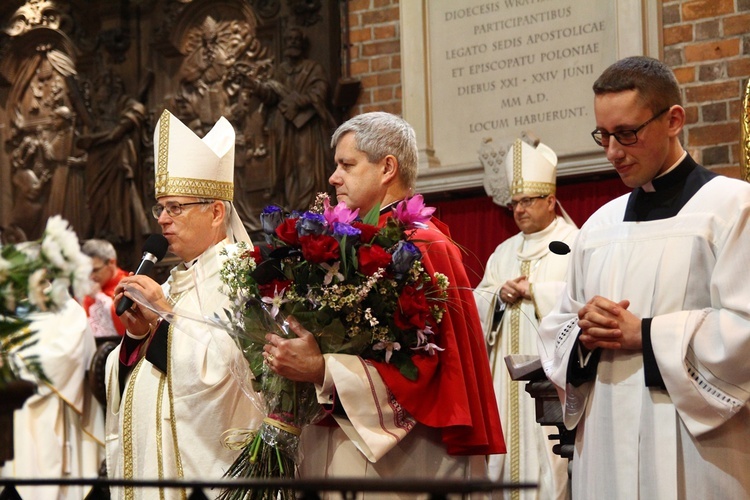 Święto patronalne abp. Józefa Kupnego i nowi nadzwyczajni szafarze Komunii św.