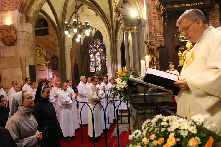 Święto patronalne abp. Józefa Kupnego i nowi nadzwyczajni szafarze Komunii św.