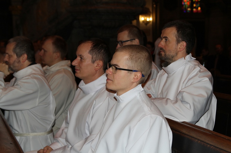 Święto patronalne abp. Józefa Kupnego i nowi nadzwyczajni szafarze Komunii św.