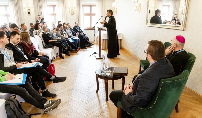 Delegaci programu "Młodzi na Progu" z całej Polski spotkali się w Toszku 