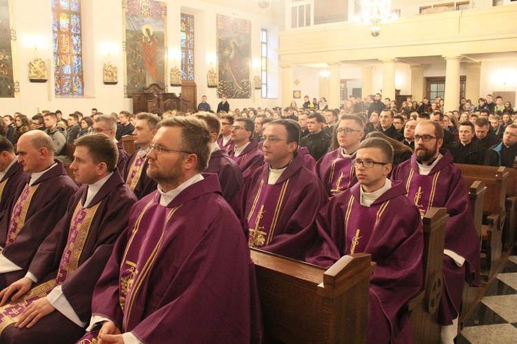 Msza św. w czasie Synodu Młodych